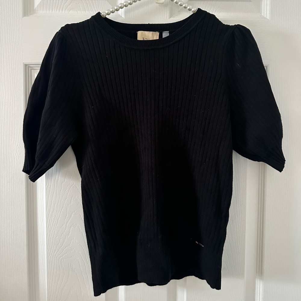 Elie Tahari - Size S - Black Short Sleeve Knit Top